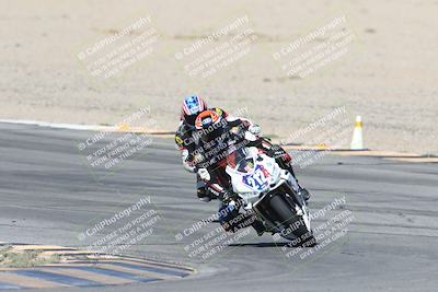 media/Oct-05-2025-CVMA (Sun) [[beeef4f201]]/Race 10-Formula Lightweight Twins Shootout/